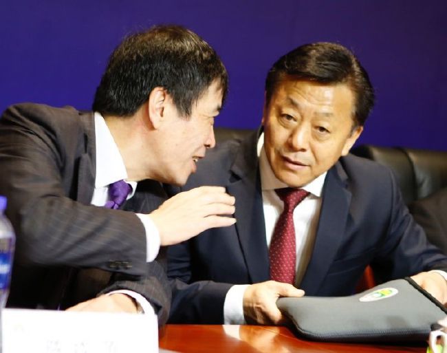 不盖被子打扑克